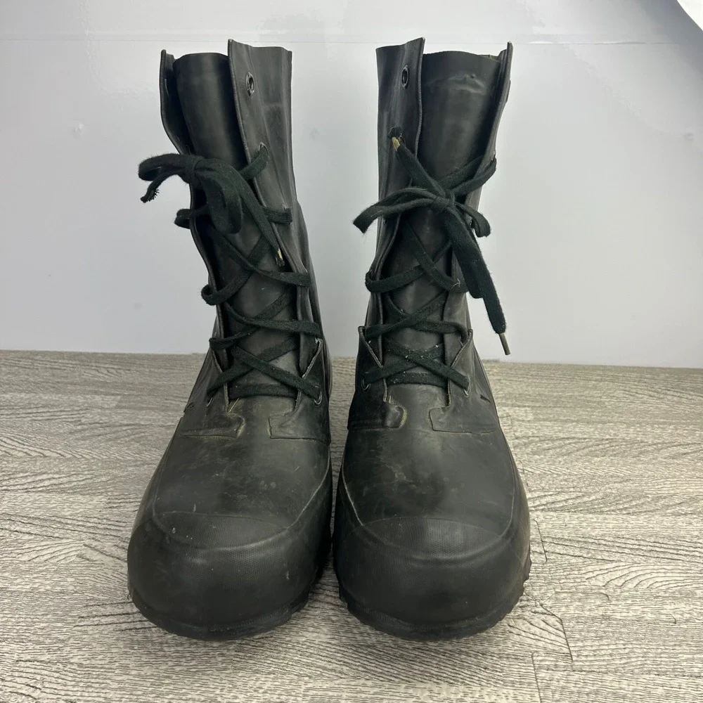 Vintage US Military Extreme Cold Bunny Boots Black 8 Valve Mickey Vapor Barrier